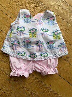 NWOT Susy Swing Top Set in "Every Day Is A Gift" from TBBC